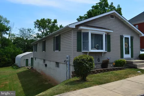 Exterior - 37 1 Middle St, Taneytown, MD 21787 photo 1 of 3