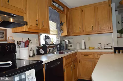 Kitchen - 37 1 Middle St, Taneytown, MD 21787 photo 5 of 5