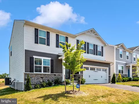 16 Bristoe Station Rd, Taneytown, MD 21787