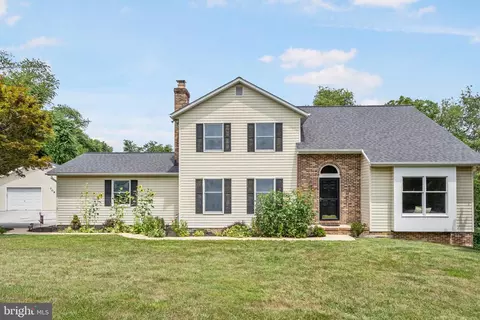 709 Lucabaugh Mill Rd, Westminster, MD 21157