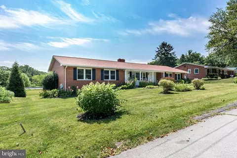 807 Fairfield Ave, Westminster, MD 21157 photo 3