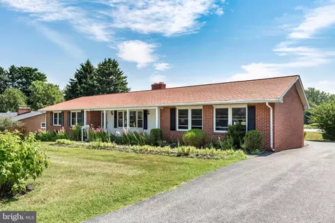 807 Fairfield Ave, Westminster, MD 21157 photo 2