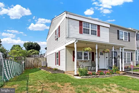 408 Red Tulip Ct, Taneytown, MD 21787