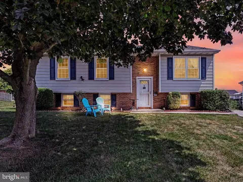 211 Garden Way, Westminster, MD 21157