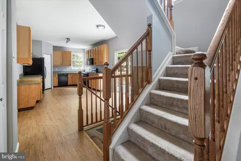 1808 Tillerman Dr, Hampstead, MD 21074 photo 7