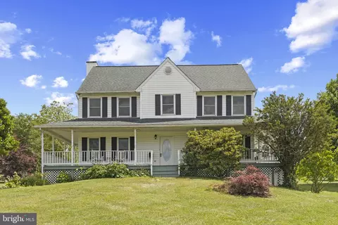 3506 Chases Forest Dr, Mount Airy, MD 21771