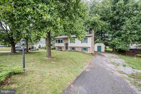 2810 Bachman Ct, Manchester, MD 21102