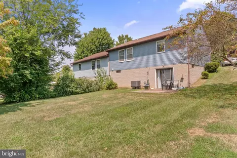 Exterior - 943 Ruby Dr, Westminster, MD 21158 photo 3 of 3