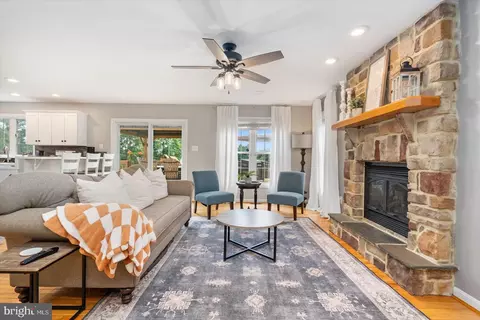 3000 Acorn Hill Dr, Westminster, MD 21158