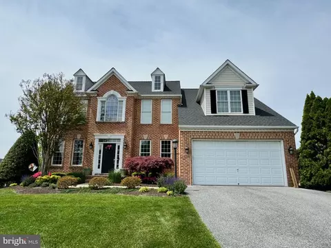 1710 Locksley Ln, Mount Airy, MD 21771