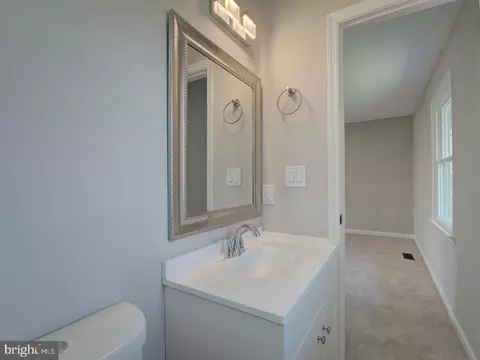 Bath - 4125 Ridge Rd, Westminster, MD 21157 photo 3 of 6