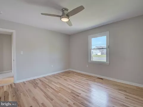 Bedroom - 4125 Ridge Rd, Westminster, MD 21157 photo 9 of 10