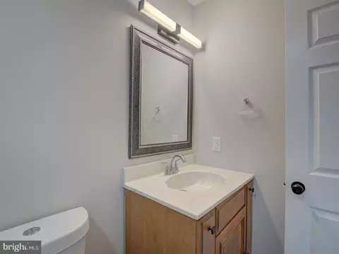 Bath - 4125 Ridge Rd, Westminster, MD 21157 photo 5 of 6