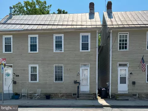 54 John St, Westminster, MD 21157