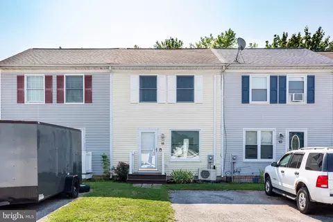 11 Courtland St, Taneytown, MD 21787