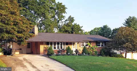 822 Fairfield Ave, Westminster, MD 21157