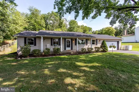 903 Winchester Dr, Westminster, MD 21157