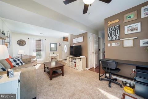 682 Sunder Ln, Hampstead, MD 21074 photo 7