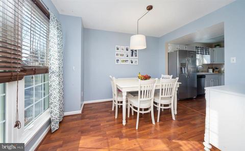 682 Sunder Ln, Hampstead, MD 21074 photo 8