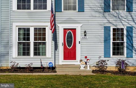 682 Sunder Ln, Hampstead, MD 21074 photo 3