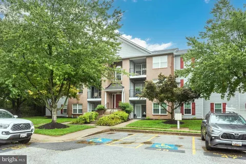 3800 Sunnyfield Ct #3B, Hampstead, MD 21074