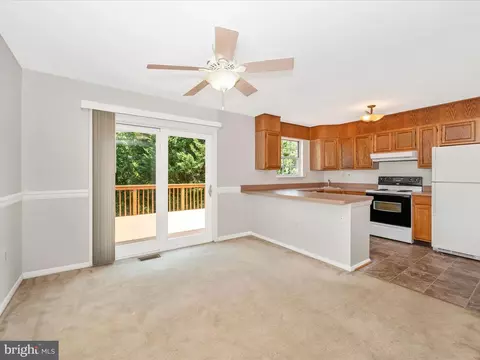 456 Logan Dr, Westminster, MD 21157 photo 4