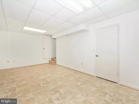 456 Logan Dr, Westminster, MD 21157 photo 25
