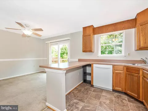 456 Logan Dr, Westminster, MD 21157 photo 10