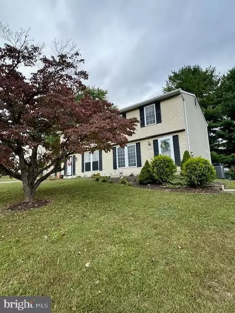 4350 Sycamore Dr, Hampstead, MD 21074