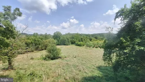 3204 Sams Creek Rd, New Windsor, MD 21776