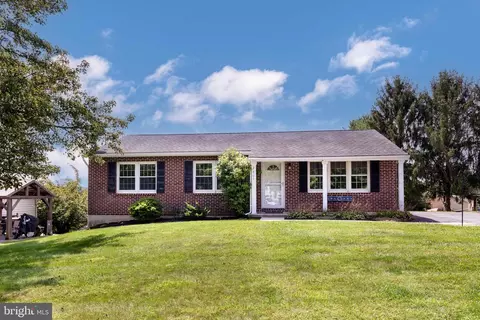 2807 Rachele Ct, Manchester, MD 21102