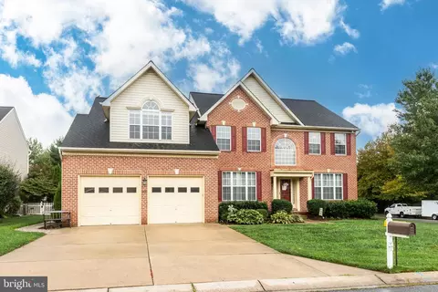 800 Weeping Cherry Ct, Sykesville, MD 21784