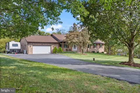 3317 Dandelion Dr, Finksburg, MD 21048