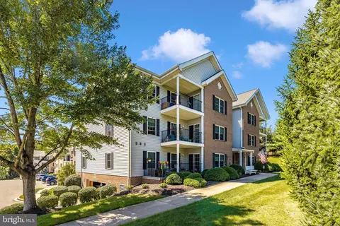 6500 Ridenour Way E #2C, Sykesville, MD 21784