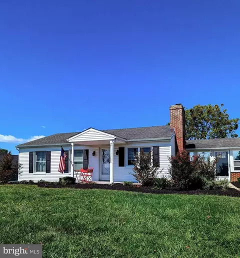 3710 London Bridge Rd, Sykesville, MD 21784