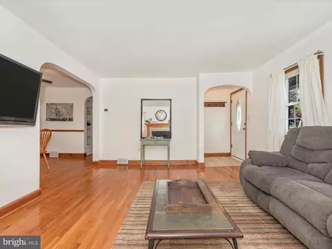 429 Hook Rd, Westminster, MD 21157 photo 9