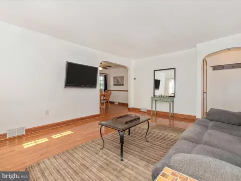 429 Hook Rd, Westminster, MD 21157 photo 10