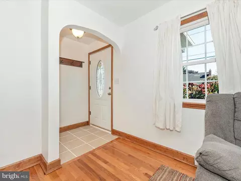 429 Hook Rd, Westminster, MD 21157 photo 3