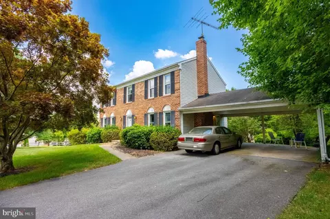 638 Tanglewood Dr, Sykesville, MD 21784
