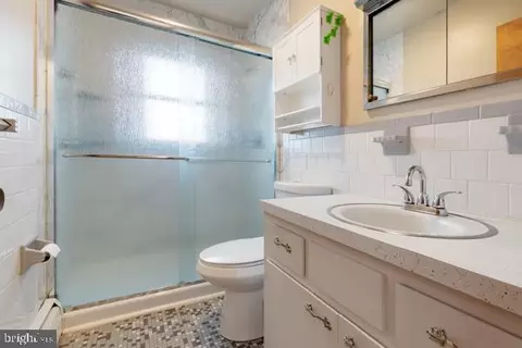 Bath - 425 Hook Rd, Westminster, MD 21157 photo 1 of 3