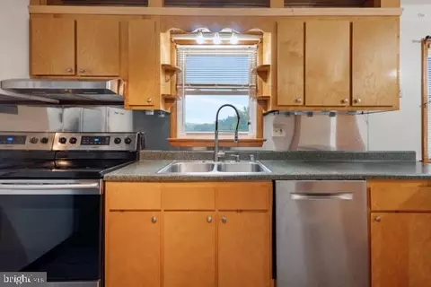Kitchen - 425 Hook Rd, Westminster, MD 21157 photo 3 of 3