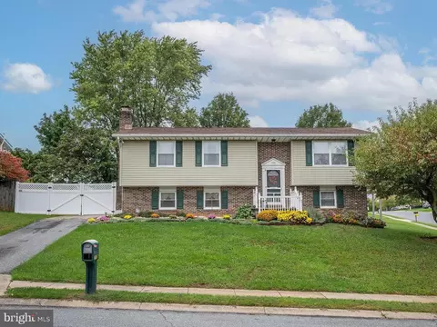 700 Snowfall Way, Westminster, MD 21157