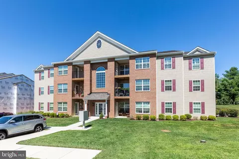 810 Wembley Dr #3C, Hampstead, MD 21074