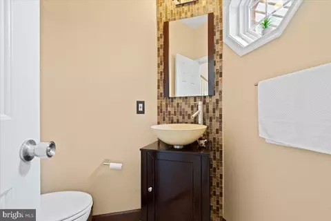 1809 Tillerman Dr, Hampstead, MD 21074 photo 9