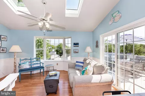 676 Windsor Dr, Westminster, MD 21158 photo 14