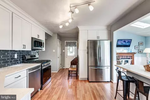 676 Windsor Dr, Westminster, MD 21158 photo 8