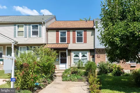 850 Ewing Dr, Westminster, MD 21158