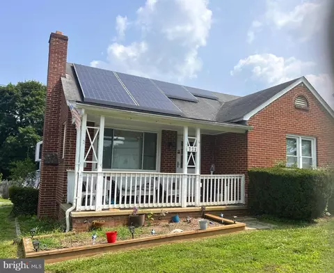 723 Washington Rd, Westminster, MD 21157