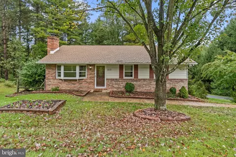 2013 Carrollton Rd, Finksburg, MD 21048