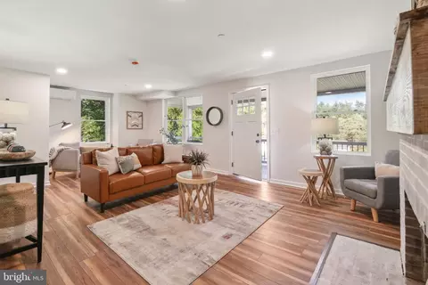 1847 Fairmount Rd, Hampstead, MD 21074 photo 5